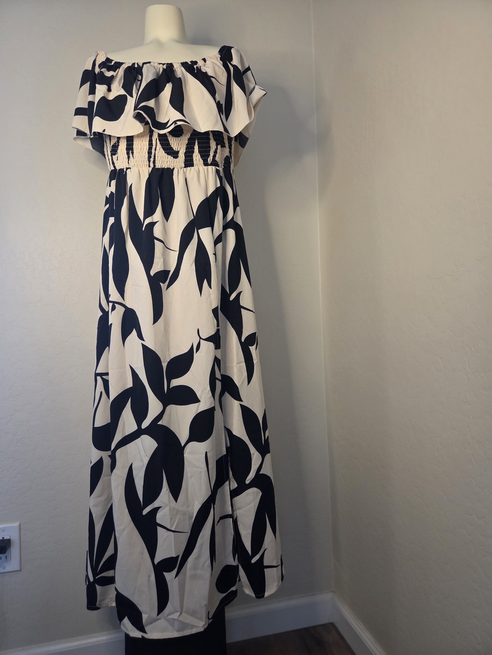 SHEIN Black and White One-Shoulder Floral Maxi Dress